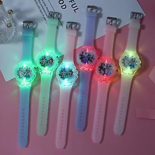 Flickrande LED-klocka för flickor med Frozen Anna och Elsa-motiv i silikon (Sophia ljusgrön)