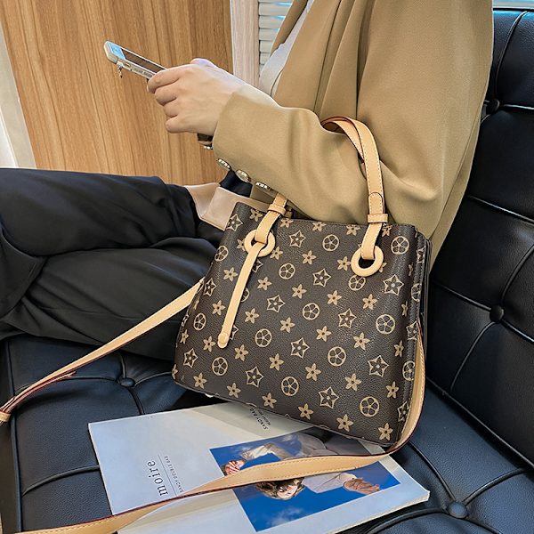 Läder Dam Handväska Topphandtag Crossbody Axelväska Ko Hud