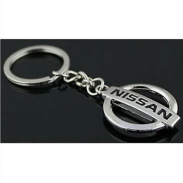 Nissan nyckelring bilnyckelring silver