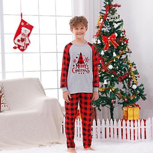 Jouluiset perheen pyjamasetit Jouluiset perheen pyjamasetit (10-11 vuotta lapsille)