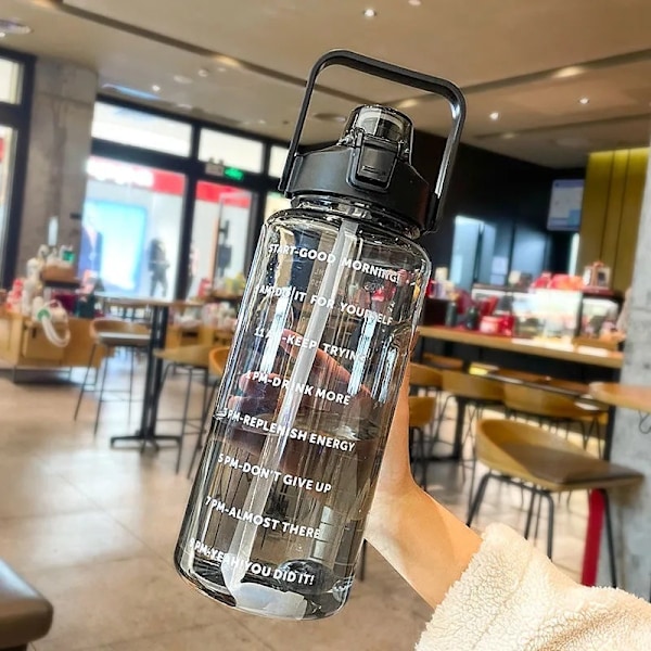 Stor Vandflaske med Sugerør 2 Liter Tidsmarkør Sort