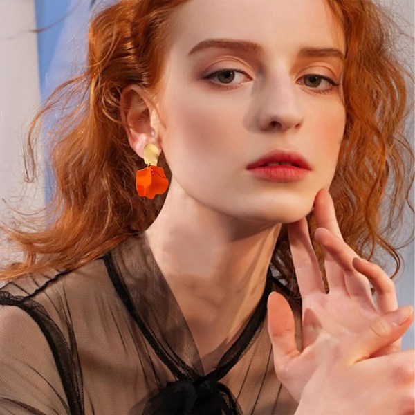 Chic Elegant Boho Röd Ros Kronblad Dangle Resin Örhängen Drop Akryl Tiered Matt Blomma Örhängen Statement Överdrivna F