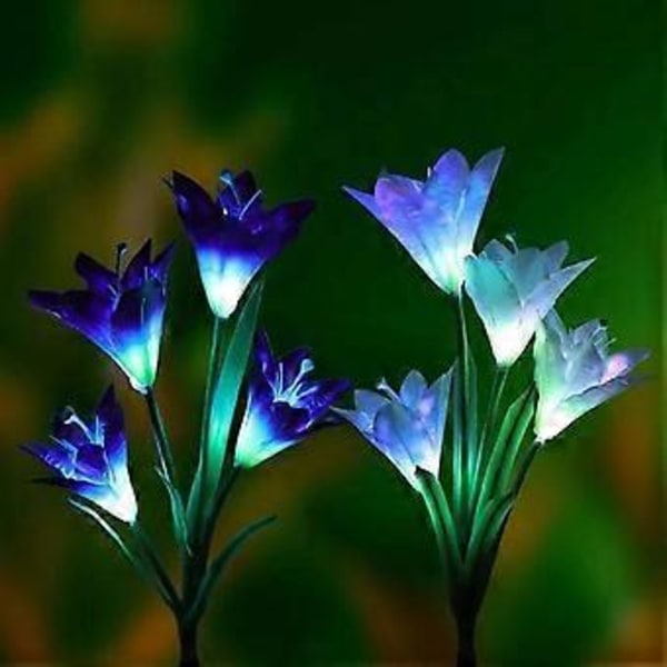 4 LED-valoa Solar-käyttöinen Lily-kukka Puutarha-aita Lamppu Piha Ulkokoriste (Sininen)