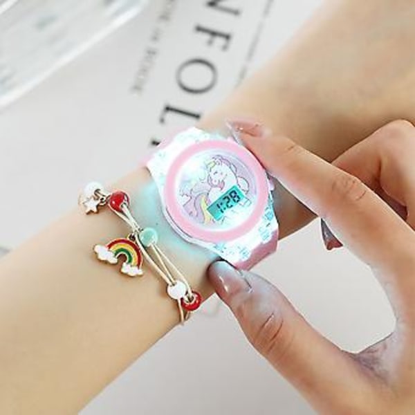 2 stk/sett Unicorn Blinkende Lys Klokker og Regnbue Armbånd Barn Jenter Digitalt Armbåndsur Gave