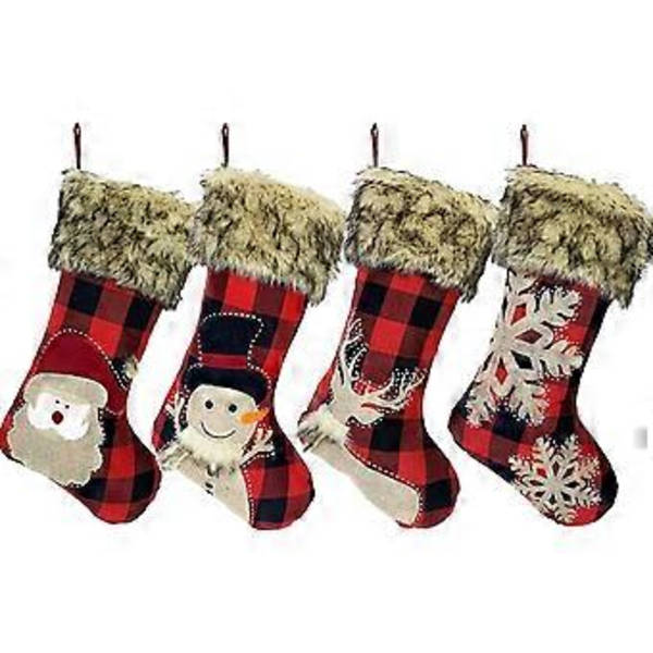 Set med 4 stora 18 tum stora julstrumpor i rutiga säckvävs-stil med snöflinga, tomte, snögubbe, ren och plyschfårfällskant.