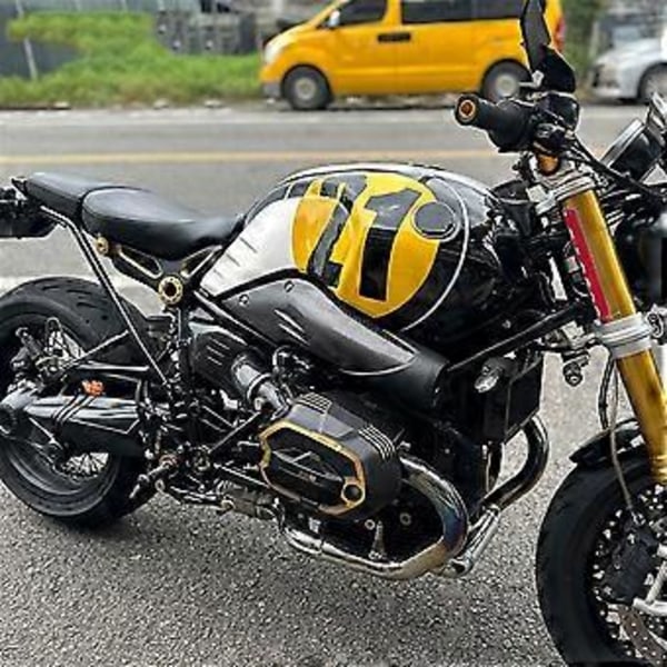 Hiilikuituinen moottoripyörän ilmanottoaukkojen suojuskatteiden koristesuojus RNINET R9T Pure Urban Scramblerille