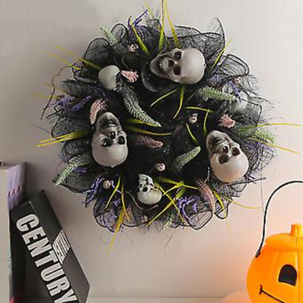 Halloween-kranssi riippuva kallo haamu koristeet etuoven Halloween-juhlan ovelle riippuva ikkunan kranssi rekvisiitta tausta koriste