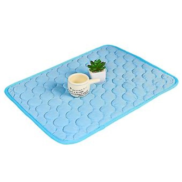 Summer Puppy Ice Blanket Breathable Lightweight Cooling Blanket for Home Garden(XL Blue)