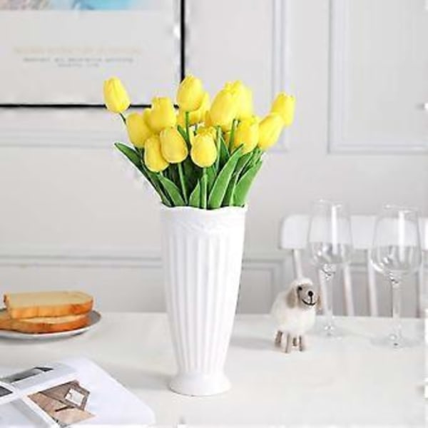 Verklighetstrogna konstgjorda blommor i naturlig storlek, sammetslen textur latex tulpaner för bröllopsbukett heminredning (Gul, 10 st)