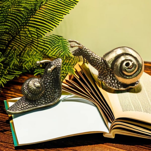 Ren snigelfiguriner Miniatyrskulptur Liten snigelstaty