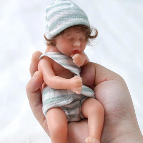 1 x 6 tum mini realistisk babyflicka nyfödd lockigt hår rötter kostym silikon helkropp sovande babydocka 15cm