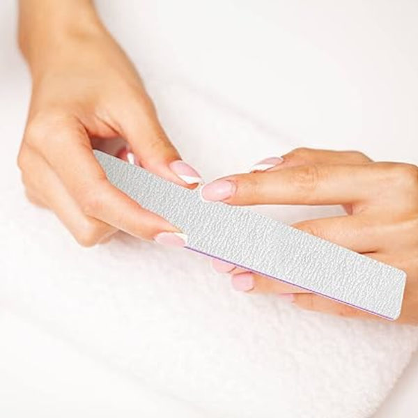Set med 15 Professionella Nagelfilar, Kvadratisk Nagelfil 100/180 Korn