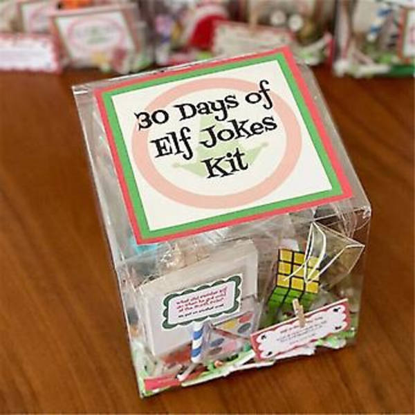 Julefest Dekoration Elf Rekvisitter Sæt 2022 24/30 Dages Elf Aktiviteter Elf Nedtælling Julegaver til Børn (B)