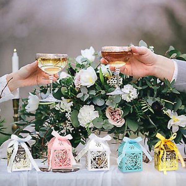 50 stk Laser Skårne Gaveæsker, Bryllupsgaver Slikæsker Med Bånd, Hullet Kærlighedsdesign Slikæske Gaveæske Til Brudebruser Dåb Babyshower