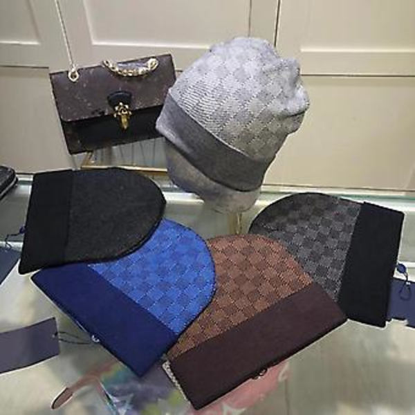 Ny Ankomst Designer Bogstav Trykt Ternet Vinterhue Blød Varmt Strikket Beanie Hat [JKW] (Mørkegrå)