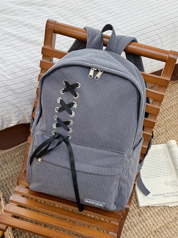 Prikket pendlerryggsekk i polyester med stor kapasitet Grey