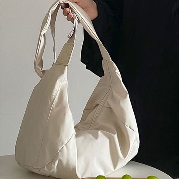 Sort crossbody dumpling taske - WELLNGS black 0