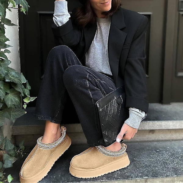 Dames Platform Mini Støvle-Tøfler, Dames Indendørs Tøfler, Slip-On Pelsklædte Shearling-Foret Suede Ankelstøvler - WELLNGS Beige EUR43