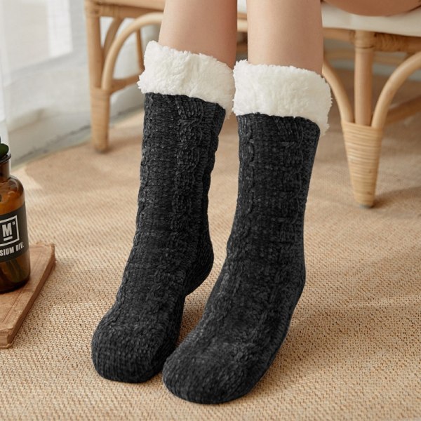 Mukavat ja lämpimät sukat liukastumista estävällä suojalla - FLUFFY-WELLNGS Svart
