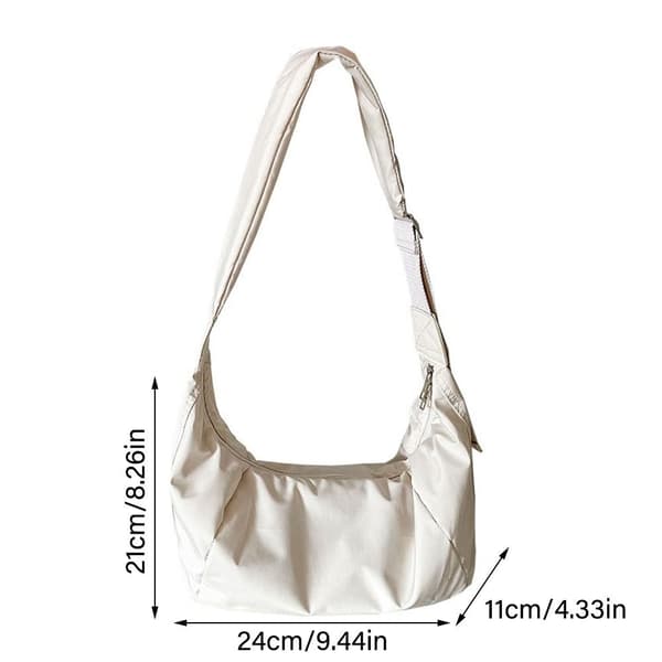 Hvit crossbody dumpling bag - WELLNGS white 0