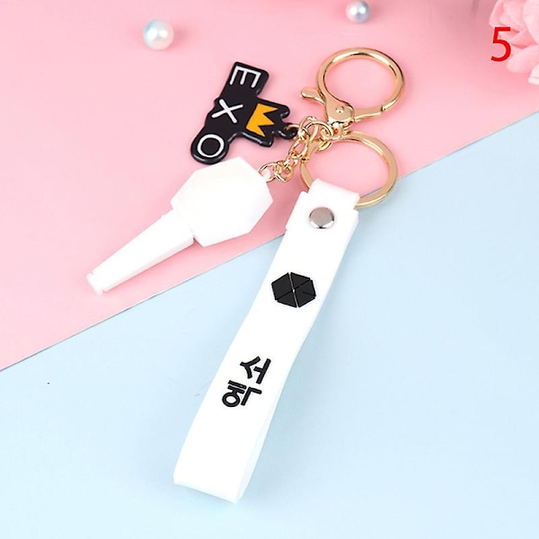 1 stk Kpop Bts Twice Nct Exo Blackpink Got7 Lysestav Anheng Nøkkelring Lanyard-WELLNGS N5