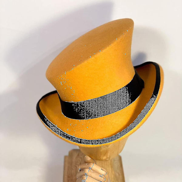 Asymmetrisk topphatt i ull - unisexhatt för kvinnor och män - steampunkhatt - topphatt - modeband - dekorativ hatt - huvudbonad för män - WELLNGS Yellow