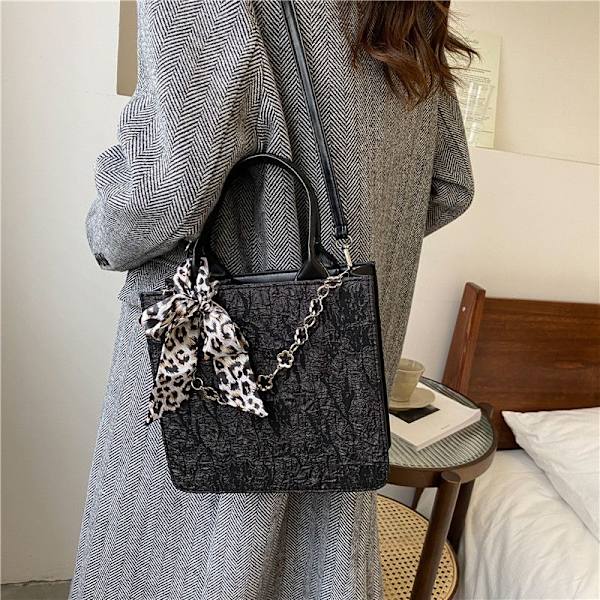 Stor kapasitet Tote Bag for kvinner Fold Canvas Bag Chain Skulder Håndveske