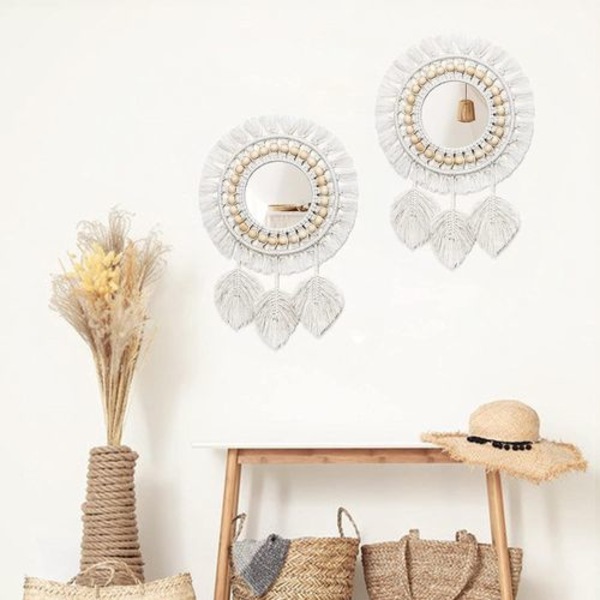 Väggspegel - Boho spetsfrans runt dekorativ spegel med träpärlor