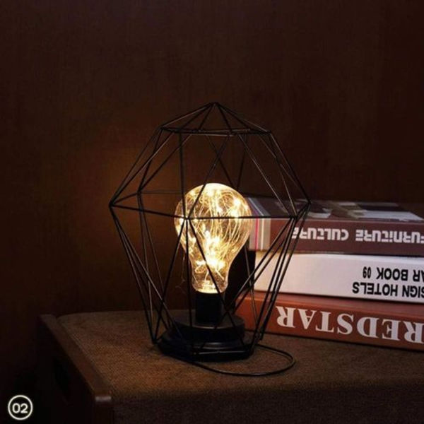 Metallbordlampe, SUAVER Diamantformet nattbordslampe