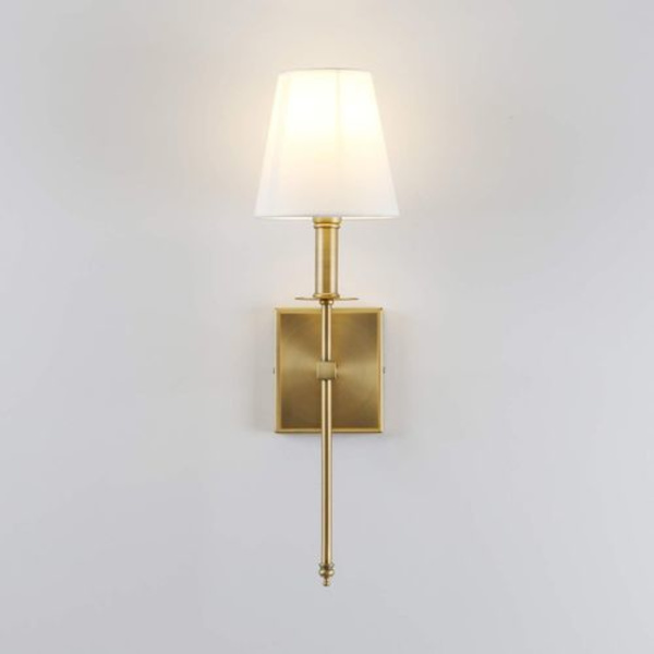 Klassisk rustik industriell vägglampa
