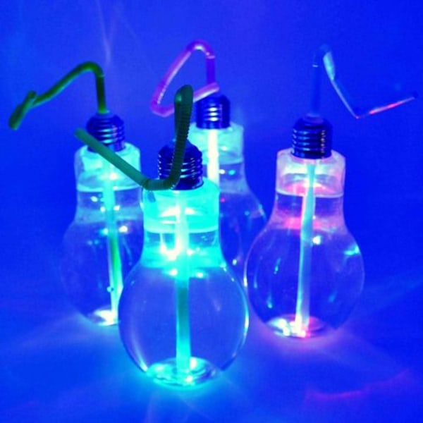 Eaxus sett med 4 LED RGB party glasspærer med lokk og sugerør 400ml party