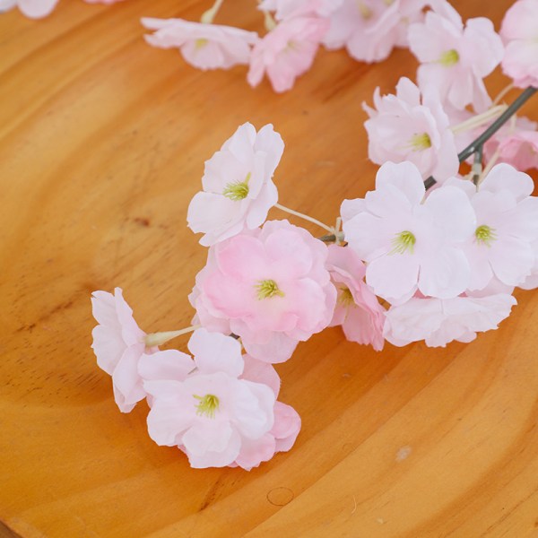 Artificiell Vine Cherry Flower Sakura Blossom Garland Heminredning för sovrum kontor ljusrosa