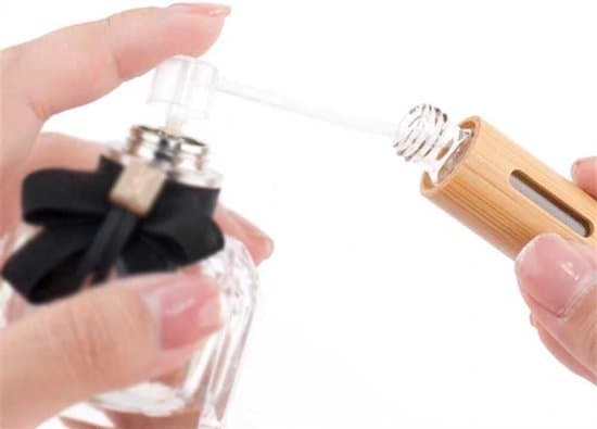 2 stk. - tomme bambus sprayflasker - mini parfumeflasker - duftflasker - med glasindvendig - til makeup, lotioner og parfumer - 97×19.5mm