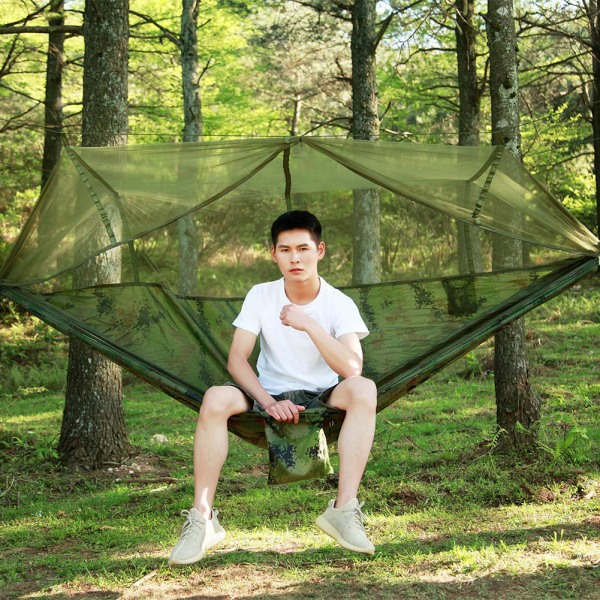 Bärbar hängmatta för campingresor med myggnät (kamouflage)
