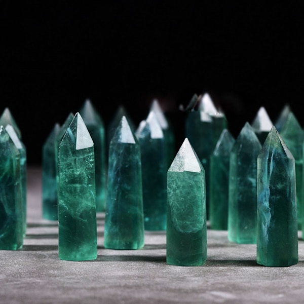Kristallkvarts Naturlig Grön Fluorit Hexagonal Kristallkolumn Fluorit Energistol （ 5-7cm）