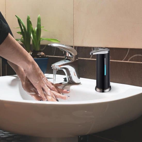 Soap Dispenser - Automatic Pump - Touchless Hand Wash - Battery Operated - 20 cm High - Black