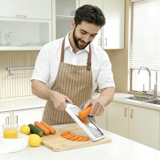 Adjustable Vegetable Slicer with Finger Guard, 3 Cutting Thicknesses for Onions, Tomatoes, and More in the Kitchen