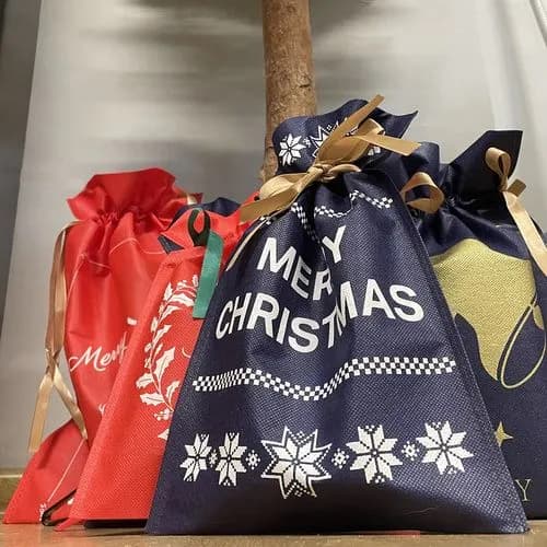 Julklappspåsar 8-pack – Återanvändbara Presentpåsar Jul