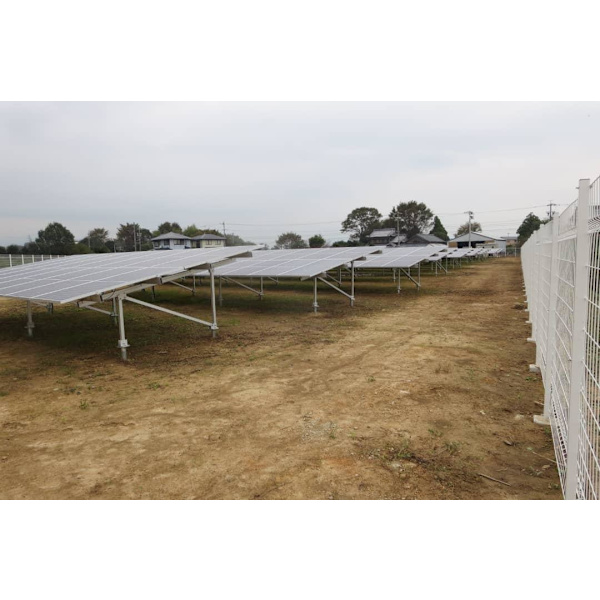 Solpaneler på jordstativpakke på 5,16 kW