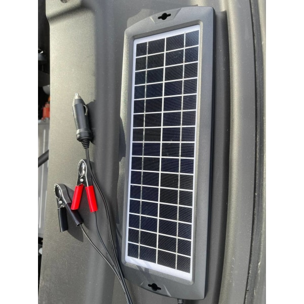 Solcelledrevet vedligeholdelsesoplader 5 W til 12 Volt batterier.