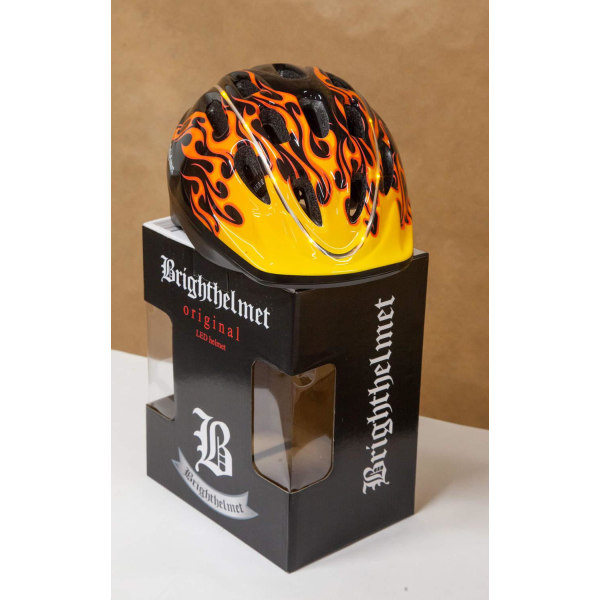 LYSENDE CYKELHJELM Barn sort /flammer