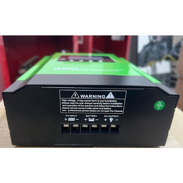 NOVA MPPT solcelleladeregulator 30A til båd, autocamper og campingvogn