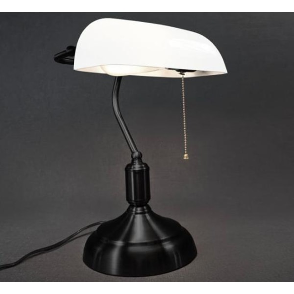 NY "BANKERS LAMP", er en meget smuk bordlampe sort og hvid