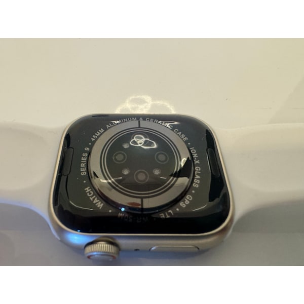 Johnny Max Sporty Smartwatch, Model Business 9