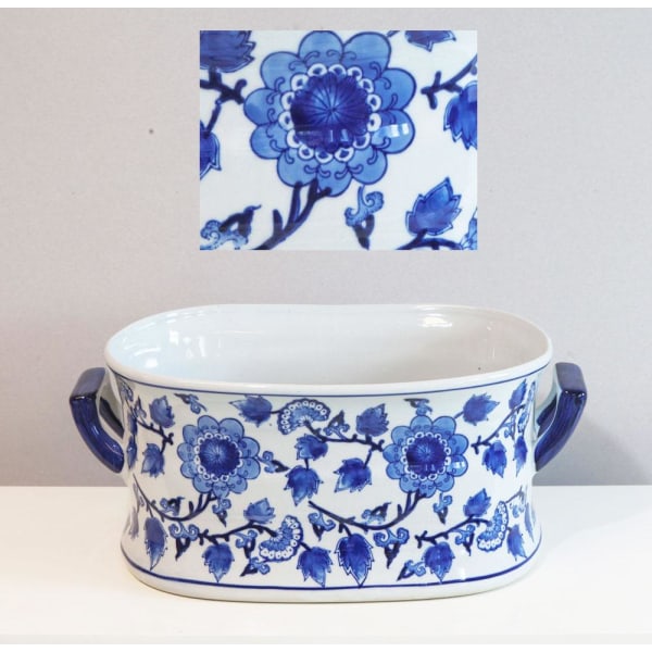 Large beautiful pot in hand-painted porcelain with handle