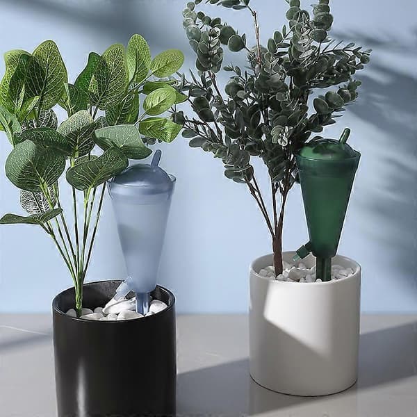 Sett med 2 vanningspigger for planter