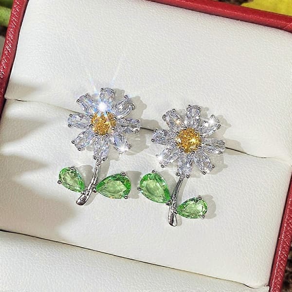 Vackra Blommor Silverpläterade Örhängen Kvinnor Cubic Zircon Bröllopssmycken