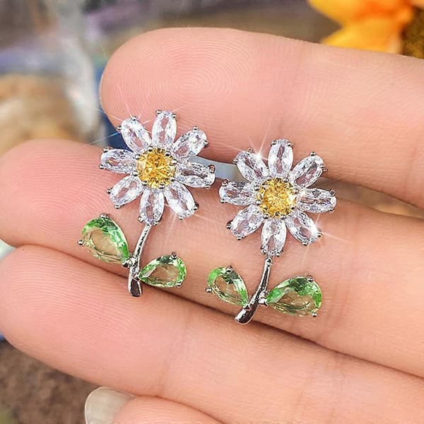 Pene Blomster Sølvbelagte Øredobber Kvinner Cubic Zircon Bryllupssmykker
