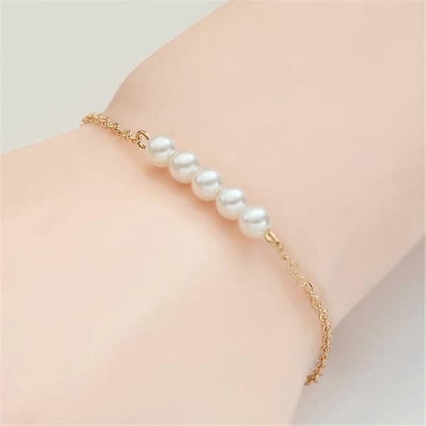 Guld Tiny Pearl Armband | 14K Guldpläterade Sötvattensodlade Pärlarmband för Kvinnor