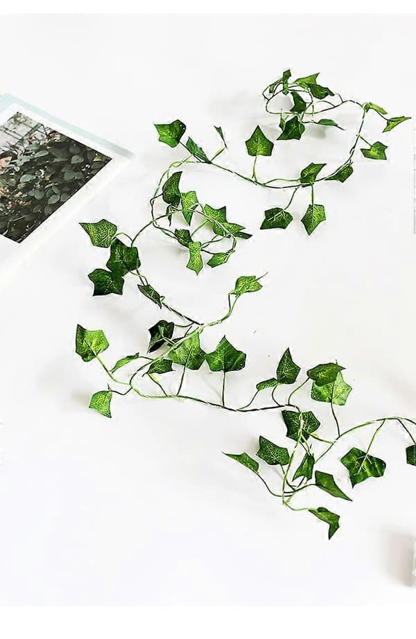 2 stk., kunstig efeu, 2 m bladlampeguirlande, kunstig plante med 20 LED-lys og grønne blade
